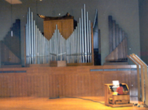Pipe organ with console on stage