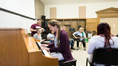 School of Music students in a music therapy class practicing